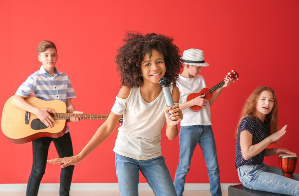 Kinder machen Musik