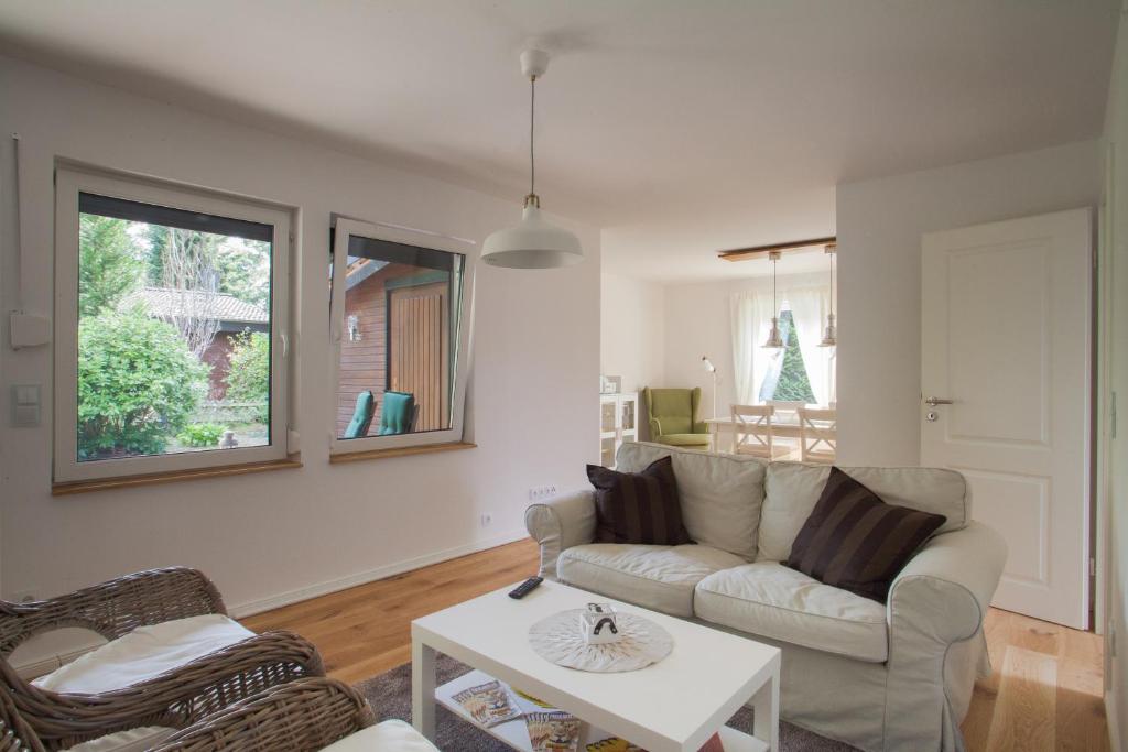 Blick ins Wohnzimmer